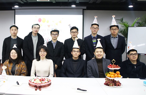 欢乐平安圣诞节，浓情温馨生日会！