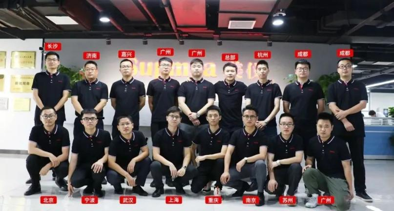 为了离你更近，才有了这张“新”合影
